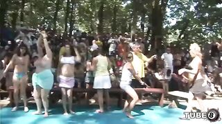 A young couple have fun and fuck in the forest outdoors