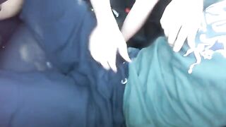 The girl started to show her mouth in the car, it was passionate
