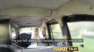 A hot bride got fucked by taxi driver before wedding in the car