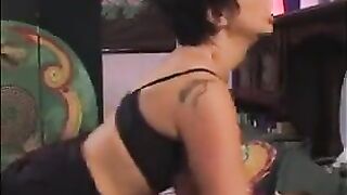 A girl fucked with her teacher to avoid detention