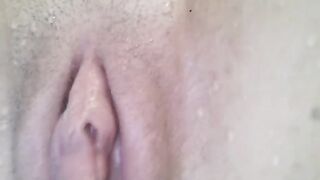 Babe has sex in the pool and comes from pussy close-up