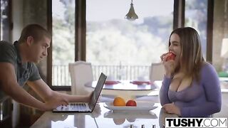 Natasha Niis has breakfast with her husband and then goes on to sex