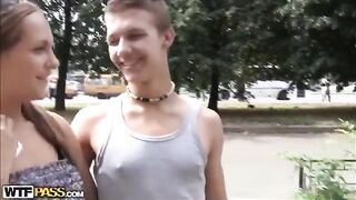A guy licked the pussies of two girls in an intense session