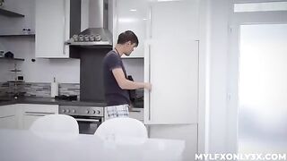 The maid got horny and had sex in stockings