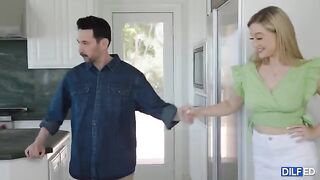 A father is fucking his daughter in the sorority house