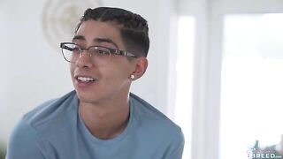 A young guy stuck his stepmom’s tits with his cock