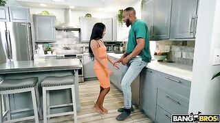 She took a huge dick in her tight coochie in the kitchen