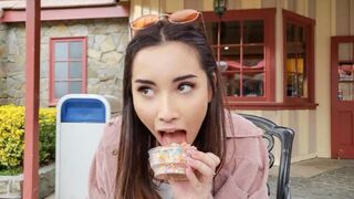 Public flasher gets caught at the theme park