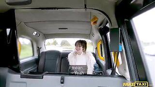 Fucking bitch agreed to have sex with me in the car