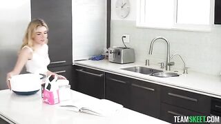 She got a cake and had to fuck to get it