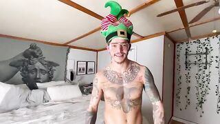 A blonde has sex with her boyfriend on Christmas and gets creampied