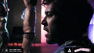 Dancer Jewelz Blu gets her pussy smashed by the barman’s huge cock