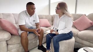 The psychologist got payment from her wealthy patient Kira Blonde