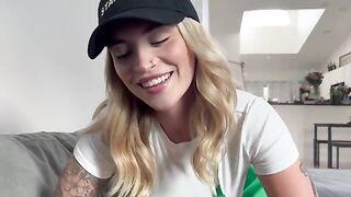 Would you rather have a coffee or get fucked at Starbucks?