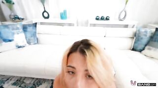 A juicy pussy is waiting for the guy to slide his dick in it