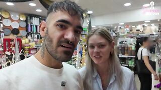 The best way to spend Christmas, as seen in passionate vlogs