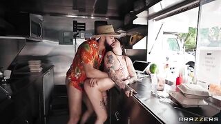 What burgers, I'm fucking! A man was caught with a hairy chest