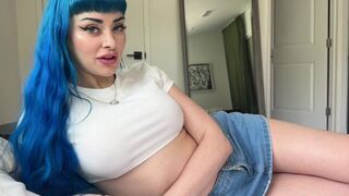 A big-breasted stepsister is always attractive, no matter the circumstances