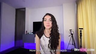 The girl was in an mood for a zipless, passionate fuck
