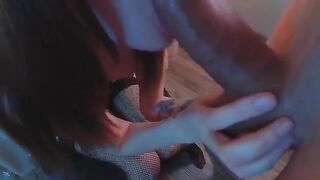 A girl with a stunning ass gets fucked in her ass