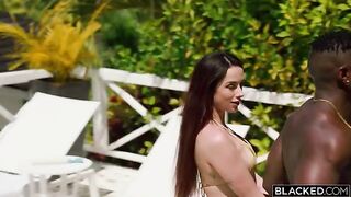 Great combination of sex with two girls and a guy, everyone is satisfied!