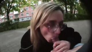 A girl agreed to have sex with a guy for 200 rubles in the street