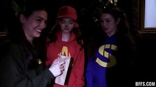 My eyes are darting around from the choice of pussies - Group sex on the couch
