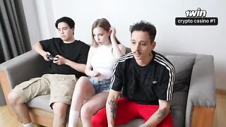 The team is assembled, it's time to work on her orgasm! - The best amateur cuckold videos