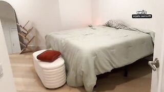 I caught my girlfriend's big boobs while they were slipping out of her bra