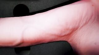 I play with my favorite sex toy and reach an amazing climax