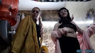 The plumber gets a hard cock from two cute babes to pay his service